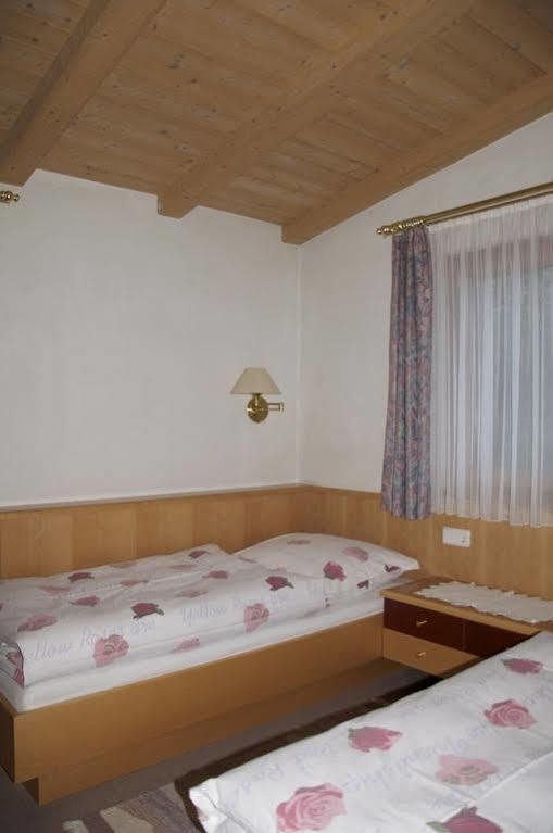 Edelberg Apartments Ausservillgraten Ngoại thất bức ảnh